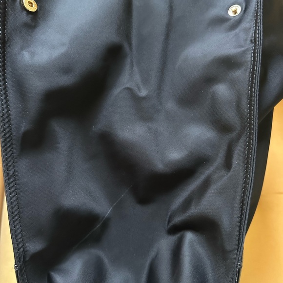 Nylon Tory Butch tote - Picture 4 of 9
